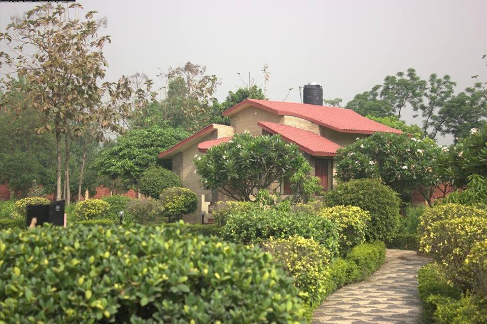 Kajipuria Resort Gajraula 外观 照片